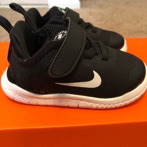 NWOT Infants Nike Free RN 2018